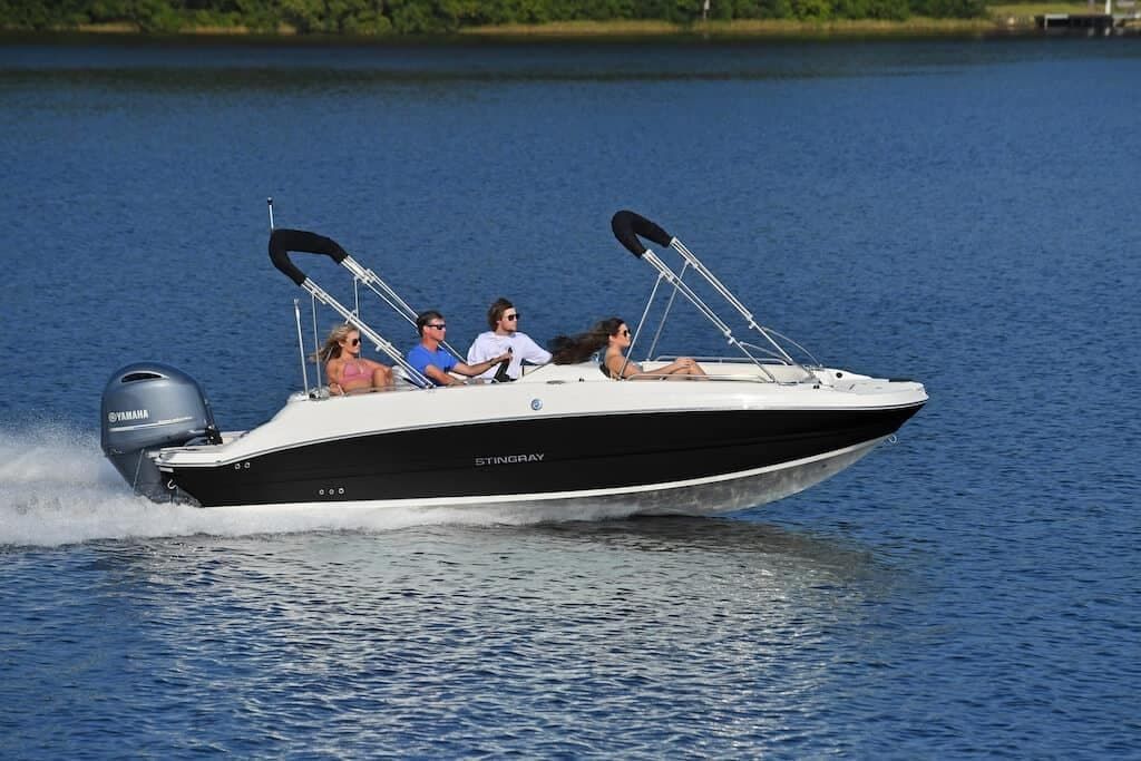 2022 Stingray boat for sale, model of the boat is 192sc & Image # 1 of 6