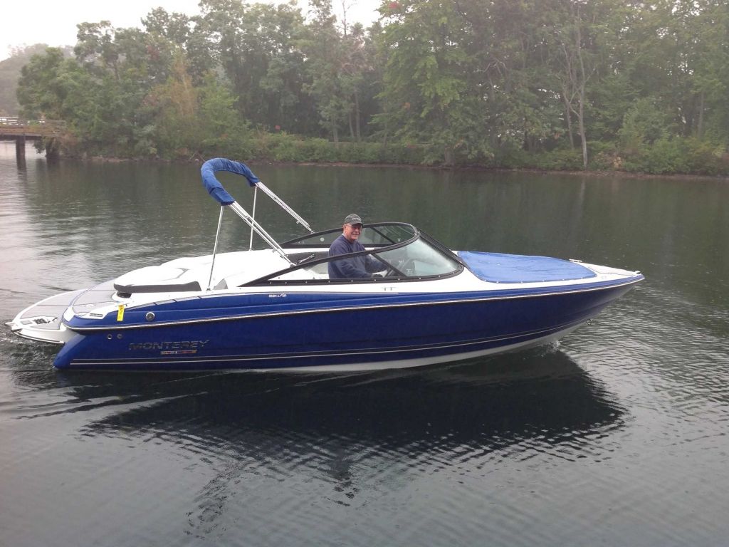 2022 Monterey boat for sale, model of the boat is 224FS & Image # 2 of 12