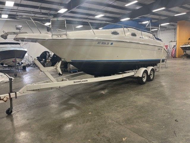 1996 Sea Ray boat for sale, model of the boat is 250 SUNDANCER & Image # 2 of 15