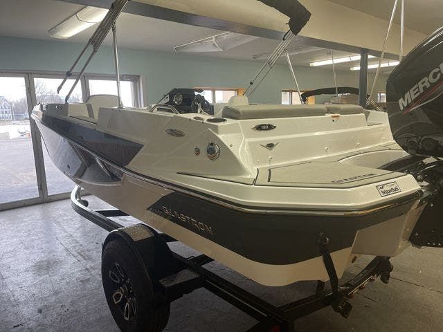 2022 Glastron boat for sale, model of the boat is 180GTD & Image # 2 of 13