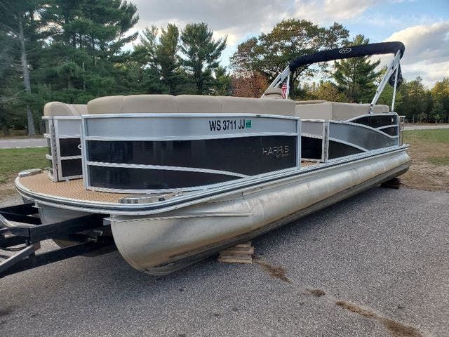 2014 Harris boat for sale, model of the boat is 250 GM & Image # 1 of 20