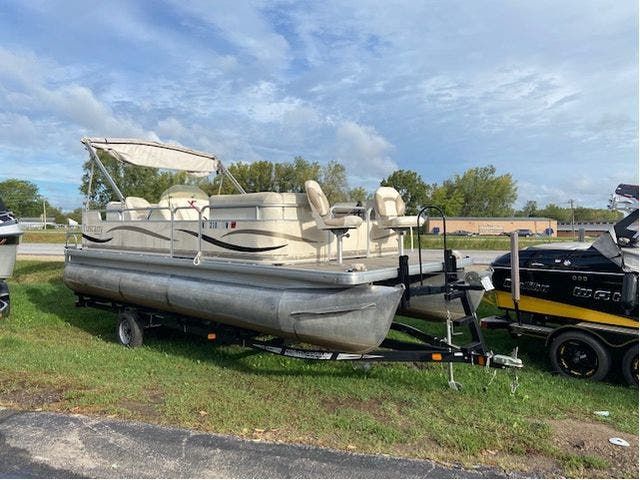 2005 Sweetwater boat for sale, model of the boat is 2286 TUSCANY & Image # 1 of 19