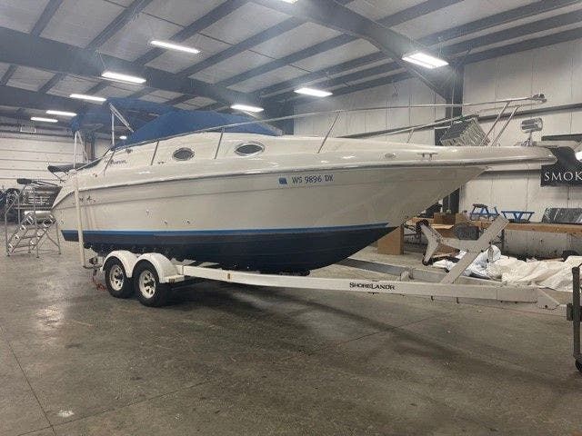 1996 Sea Ray boat for sale, model of the boat is 250 SUNDANCER & Image # 1 of 15