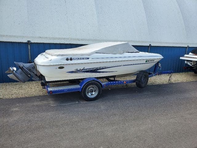 2003 Glastron boat for sale, model of the boat is 175 SX & Image # 1 of 15