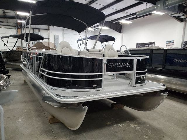 2022 Sylvan boat for sale, model of the boat is 8522MiragePF4.0 & Image # 1 of 11