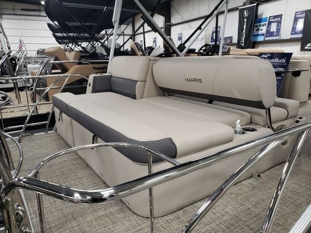 2022 Harris boat for sale, model of the boat is 210CX/SL & Image # 2 of 10