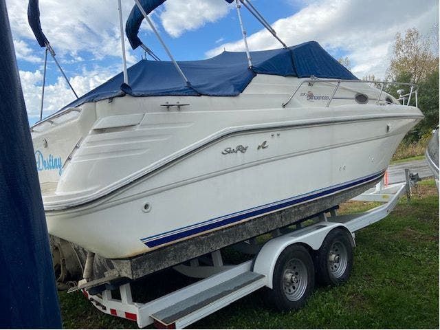 1996 Sea Ray boat for sale, model of the boat is 270DA & Image # 1 of 22