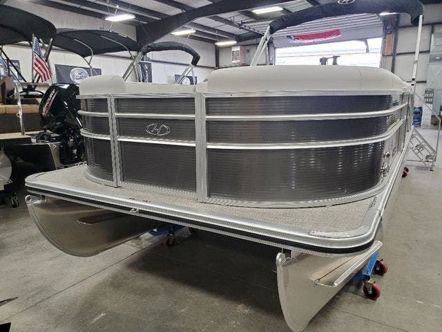 2022 Harris boat for sale, model of the boat is 230CX/CS & Image # 1 of 14