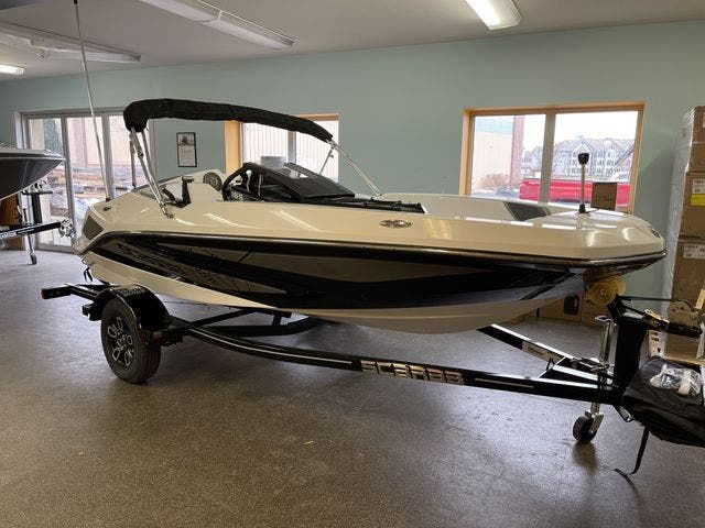 2022 Scarab boat for sale, model of the boat is 165ID/Impact & Image # 1 of 7