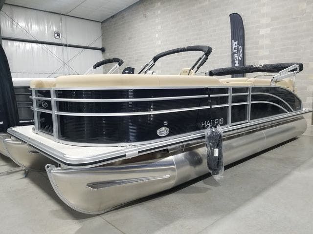 2022 Harris boat for sale, model of the boat is 230CX/CS & Image # 1 of 13