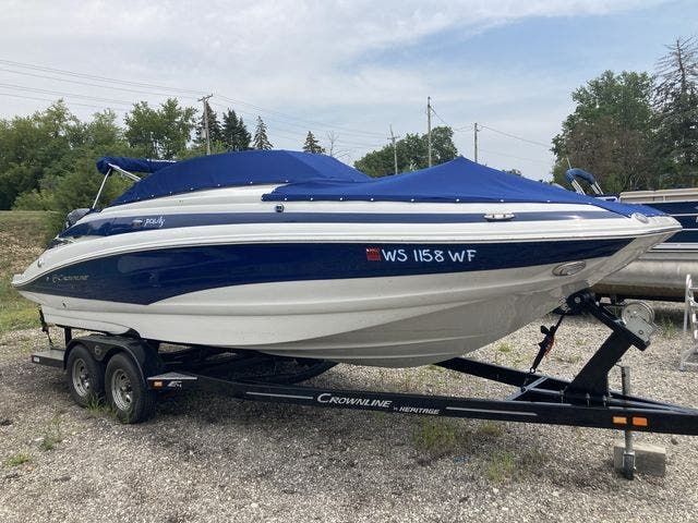 2016 Crownline boat for sale, model of the boat is E4 XS & Image # 2 of 20