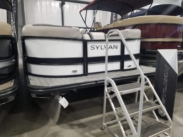 2022 Sylvan boat for sale, model of the boat is L3LZ & Image # 1 of 11