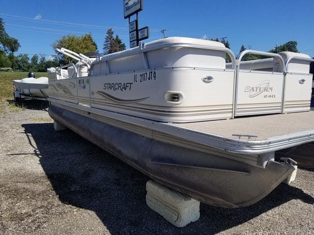 2003 Starcraft boat for sale, model of the boat is 240 SATURN & Image # 1 of 17
