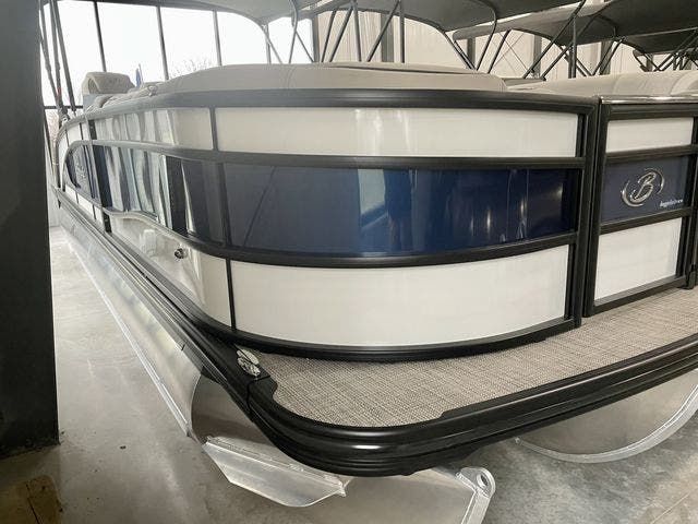 2022 Barletta boat for sale, model of the boat is LUSSO25UCTT & Image # 1 of 14