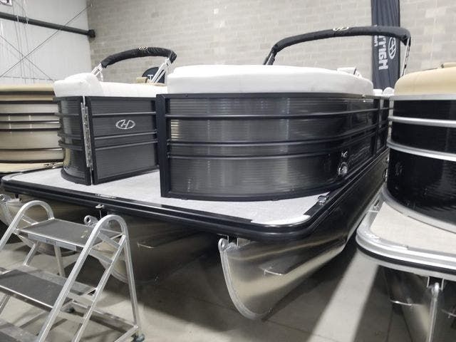 2022 Harris boat for sale, model of the boat is 250Sun/CWDH/TT & Image # 1 of 12