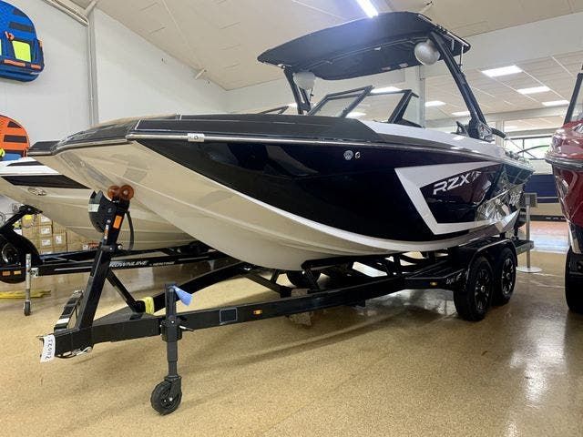 2022 Tige boat for sale, model of the boat is 20-RZX & Image # 1 of 16