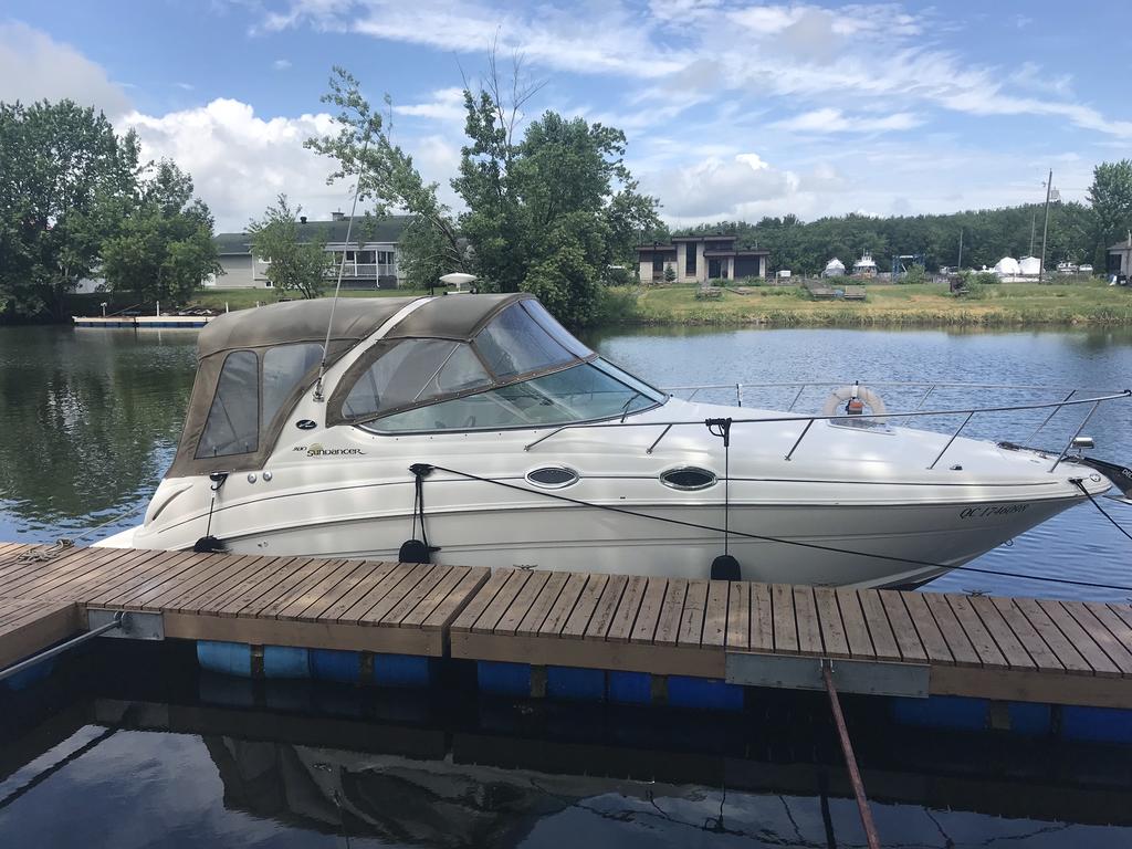 2004 Sea Ray boat for sale, model of the boat is Sundancer & Image # 1 of 11