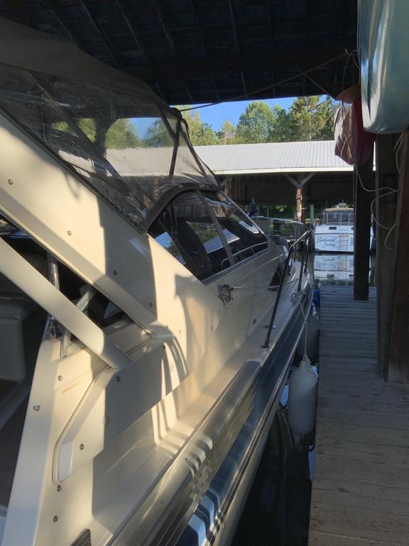 1989 Bayliner boat for sale, model of the boat is Avanti 2955 & Image # 14 of 16
