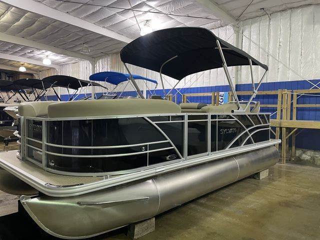 2022 Sylvan boat for sale, model of the boat is 8520MiragePF & Image # 1 of 10