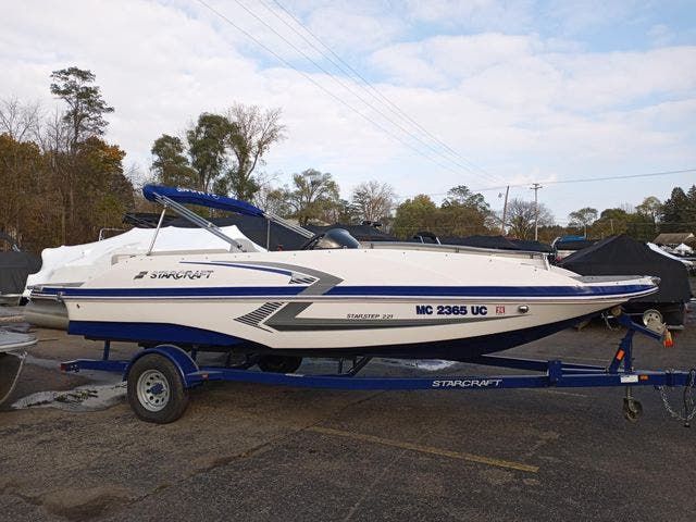 2018 Starcraft boat for sale, model of the boat is 221 STARSTEP/E & Image # 1 of 14