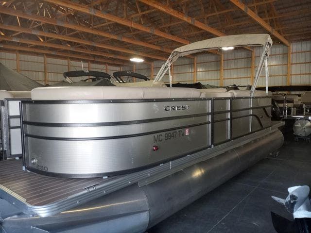 2016 Crest boat for sale, model of the boat is 230II/SL & Image # 2 of 15