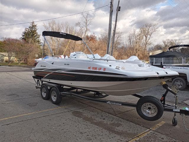 2019 Hurricane boat for sale, model of the boat is 202 SS & Image # 1 of 17