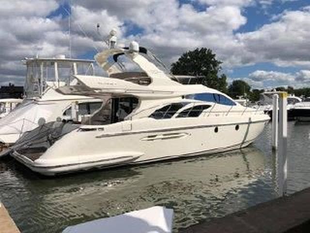 2005 Azimut boat for sale, model of the boat is 50FLY & Image # 2 of 17