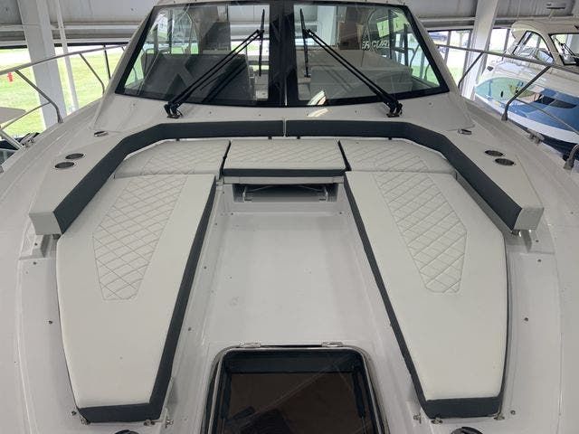 2021 Cruisers Yachts boat for sale, model of the boat is 50CANTIUS & Image # 2 of 31