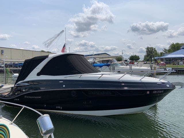 2015 Crownline boat for sale, model of the boat is 294 CR & Image # 1 of 18