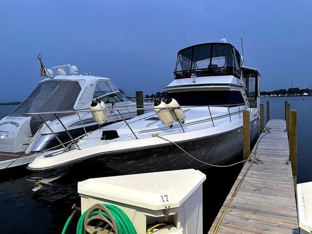 1989 Sea Ray boat for sale, model of the boat is 440AC & Image # 2 of 67