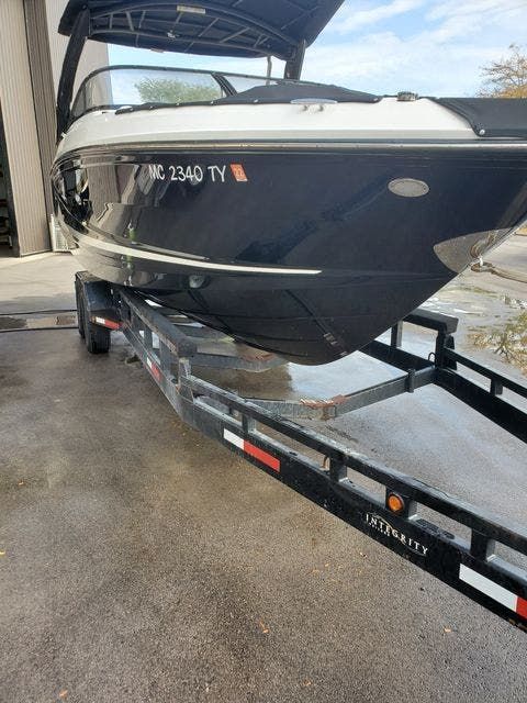 2017 Sea Ray boat for sale, model of the boat is 280 SLX & Image # 1 of 39