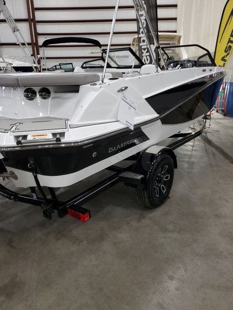 2022 Glastron boat for sale, model of the boat is 205GTD & Image # 1 of 32