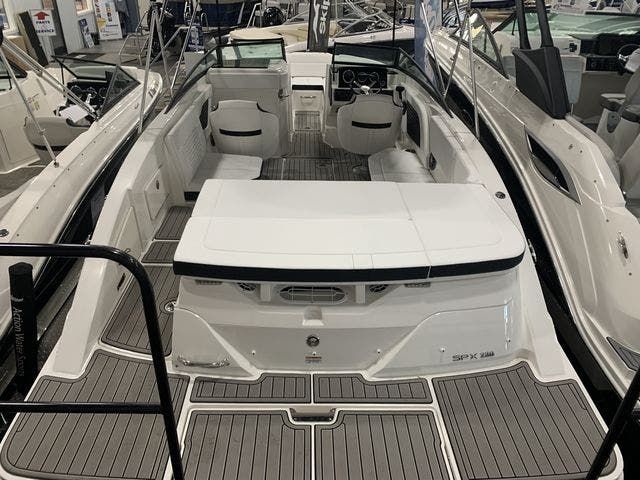 2022 Sea Ray boat for sale, model of the boat is 230SPX & Image # 2 of 10