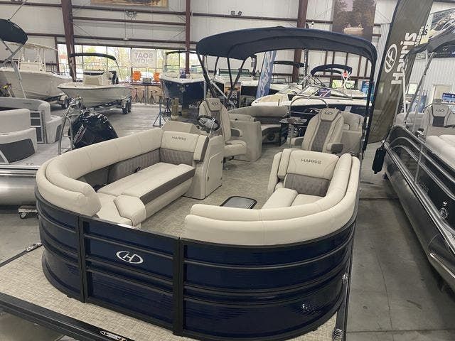 2022 Harris boat for sale, model of the boat is 250Sun/CWDH/TT & Image # 2 of 10