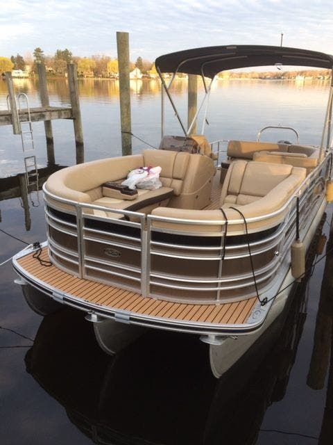 2015 Harris boat for sale, model of the boat is 220 Solstice & Image # 1 of 9