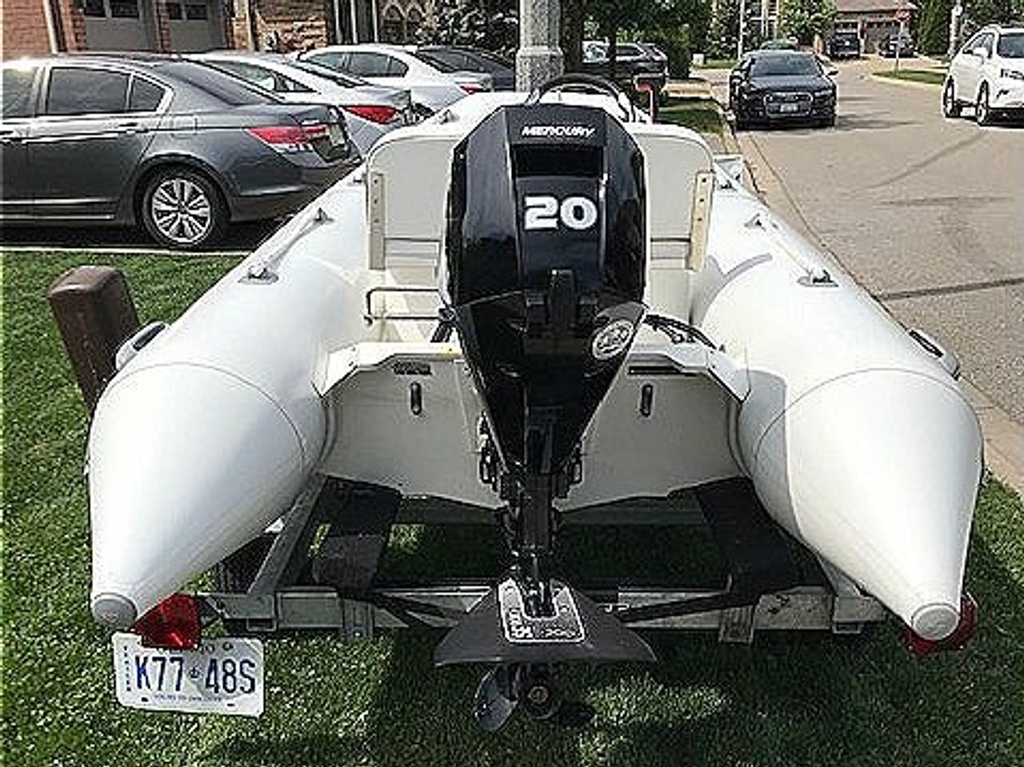 2015 Brig boat for sale, model of the boat is Falcon 330 & Image # 6 of 6