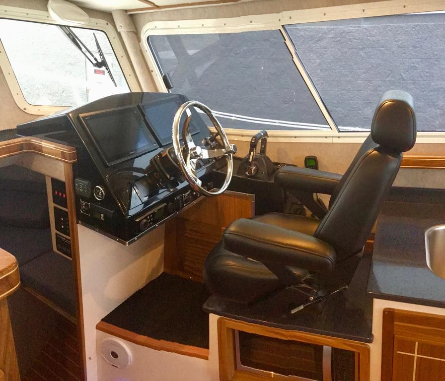 2018 Seasport boat for sale, model of the boat is COMMANDER 2800 & Image # 38 of 156