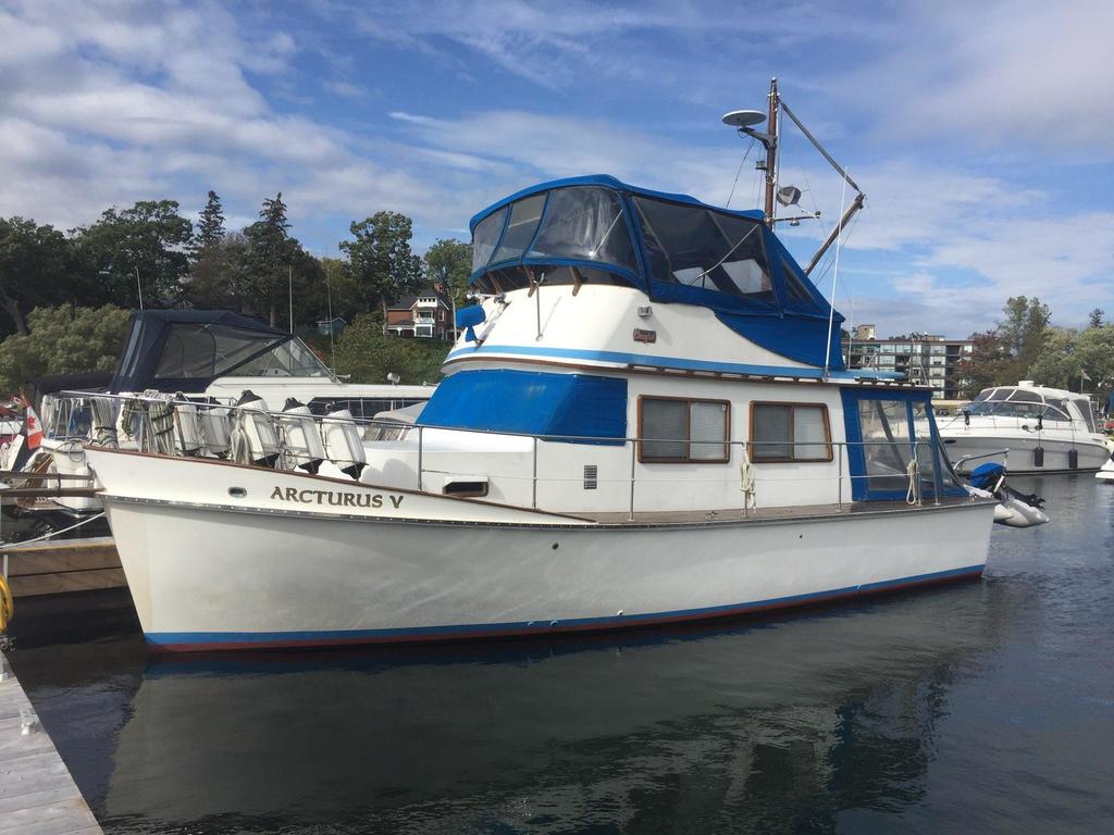 1980 Cheoy Lee boat for sale, model of the boat is 35 Sedan Trawler & Image # 1 of 18
