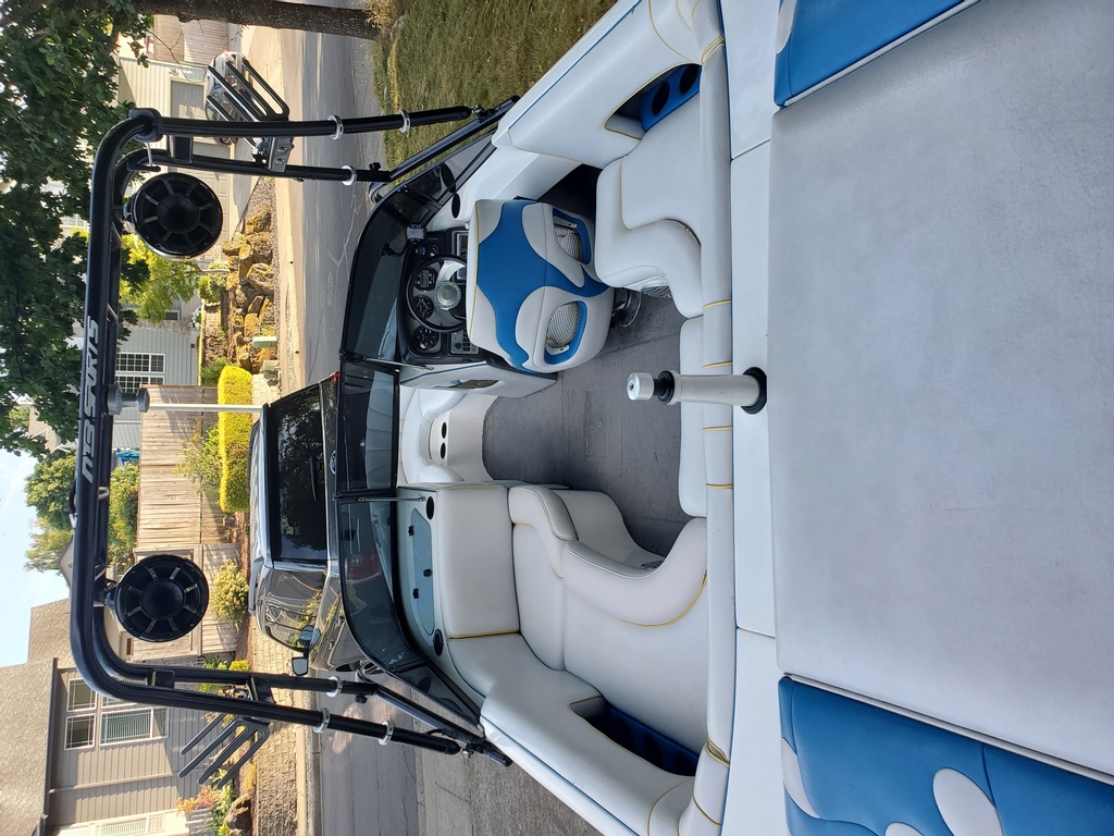 2004 MB Sports boat for sale, model of the boat is B52 & Image # 5 of 9