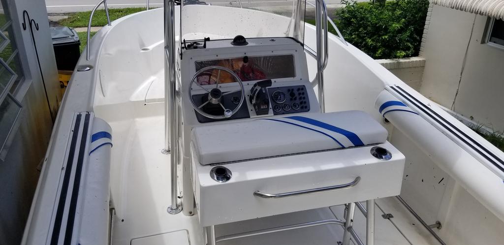 2001 Aquasport boat for sale, model of the boat is 205 Osprey & Image # 5 of 10