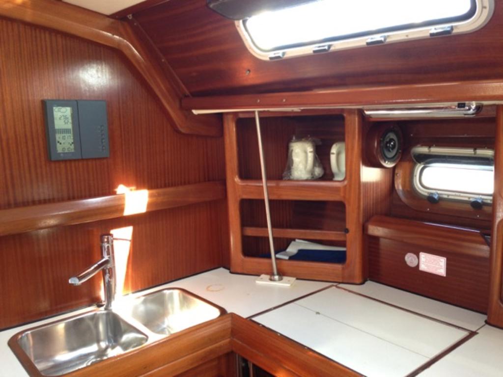 1999 Bavaria boat for sale, model of the boat is 50 & Image # 7 of 115