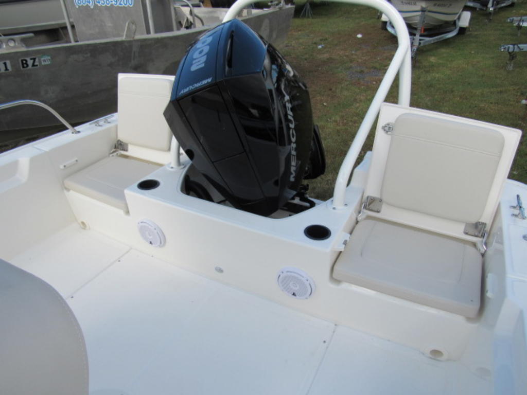 2019 Boston Whaler boat for sale, model of the boat is 210 Montauk & Image # 18 of 22