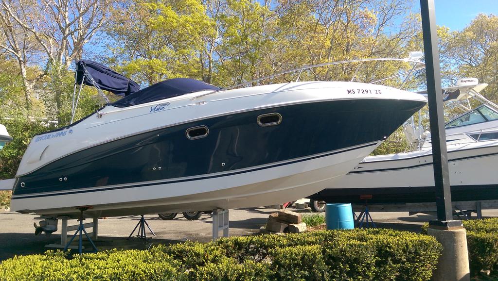 2004 Four Winns boat for sale, model of the boat is Vista 268 & Image # 1 of 14