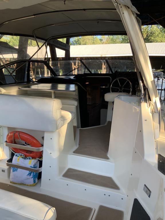 1989 Bayliner boat for sale, model of the boat is Avanti 2955 & Image # 12 of 16