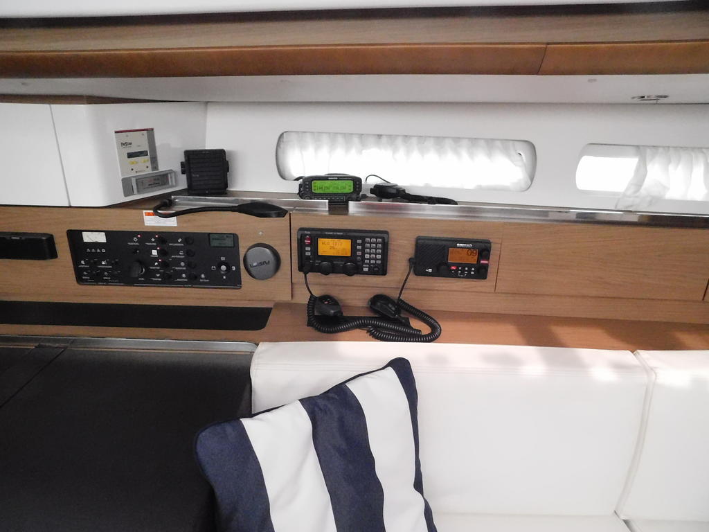 2012 Jeanneau boat for sale, model of the boat is SUN ODYSSEY 44DS & Image # 21 of 36