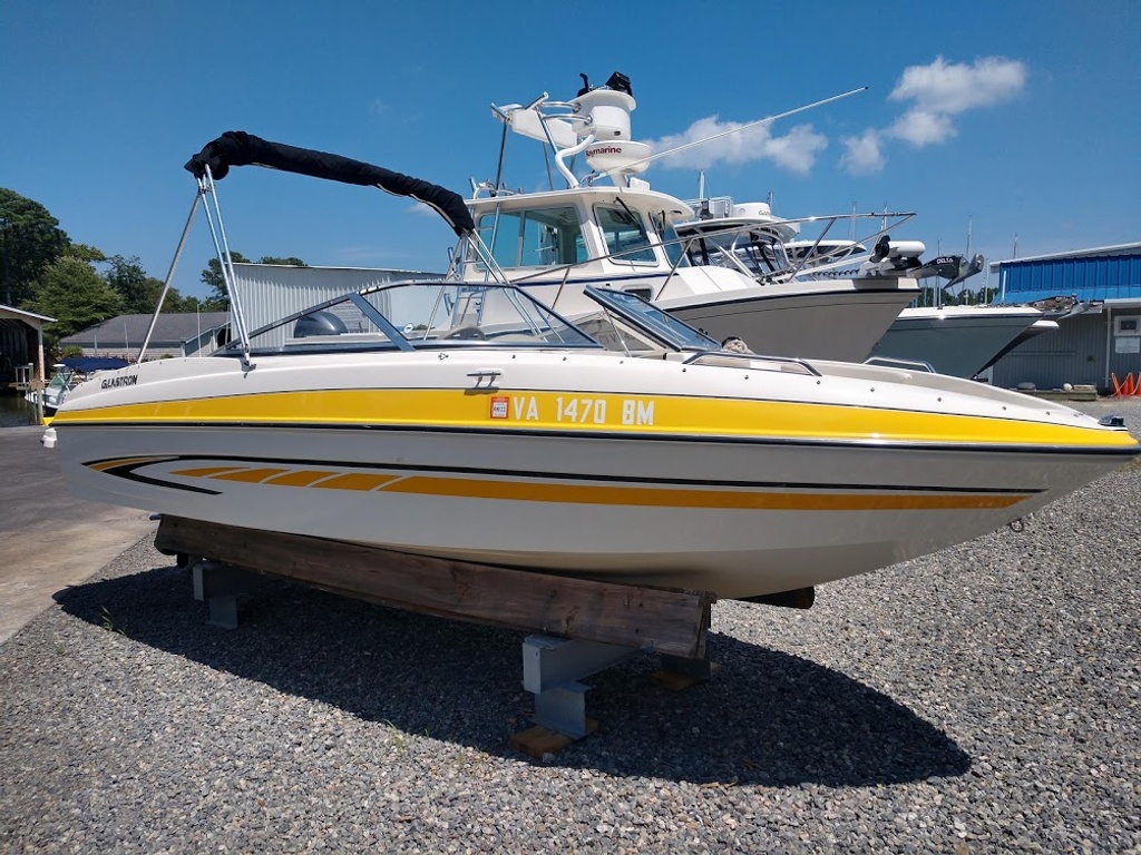 2007 Glastron boat for sale, model of the boat is GT 205 & Image # 1 of 15