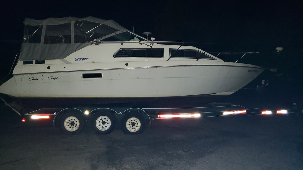 1986 Chris Craft boat for sale, model of the boat is Scorpion Aft Cabin & Image # 8 of 28