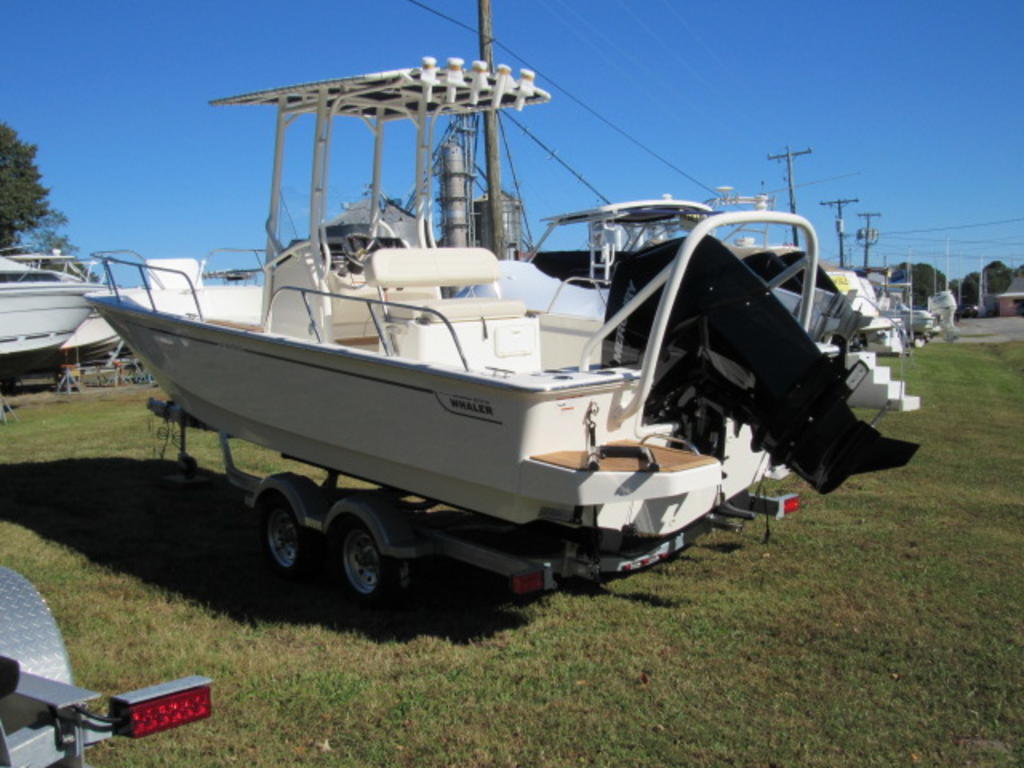 2019 Boston Whaler boat for sale, model of the boat is 210 Montauk & Image # 4 of 22